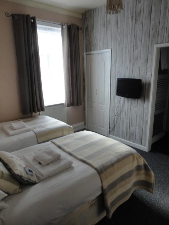 본머스 웨이브 인 비앤비 B&B 외부 사진