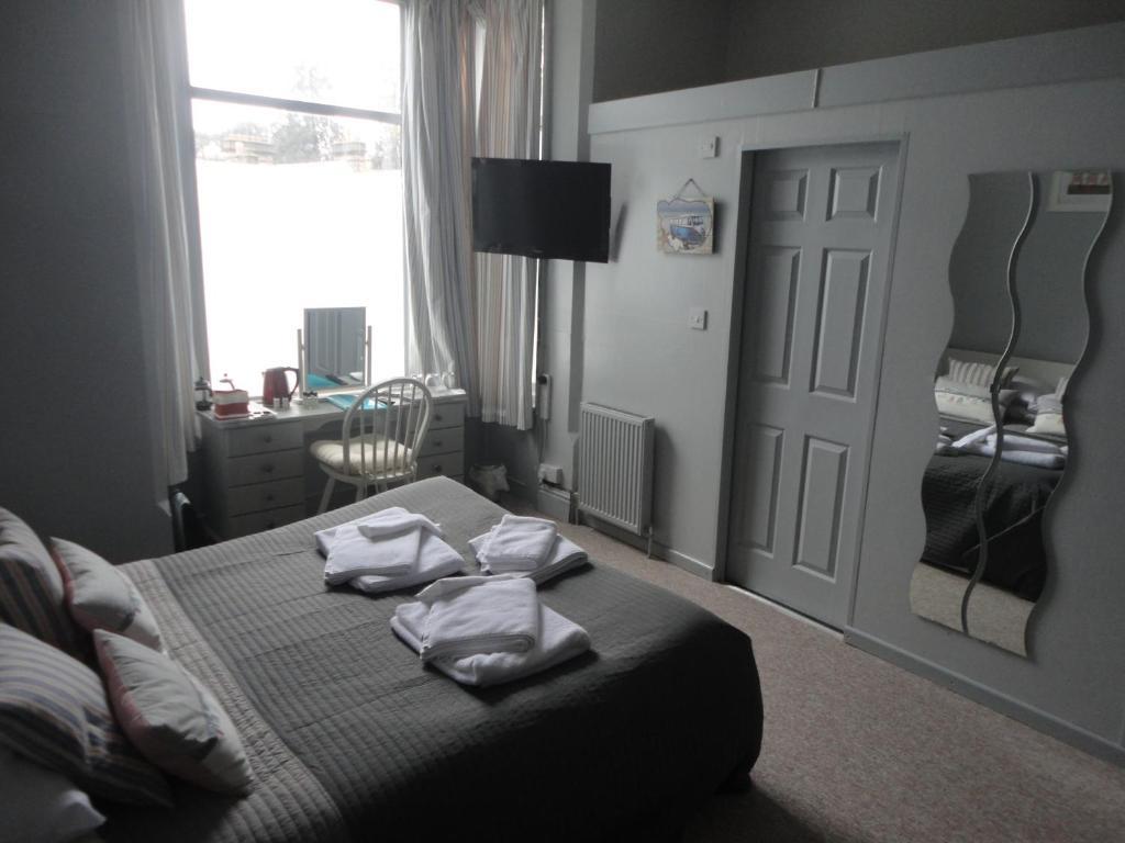 본머스 웨이브 인 비앤비 B&B 외부 사진