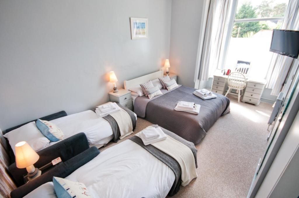 본머스 웨이브 인 비앤비 B&B 객실 사진